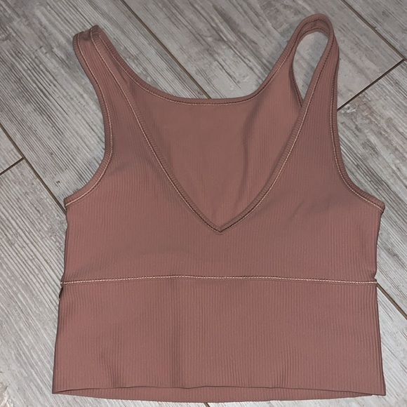 Power Pivot Tank - Picture 3 of 3